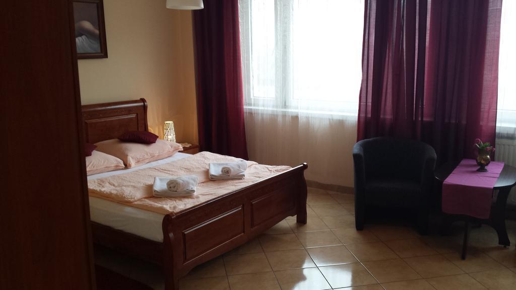 Hotel Elda 2 비드고슈치 객실 사진